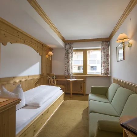 Hotel Der Pinzger 3*