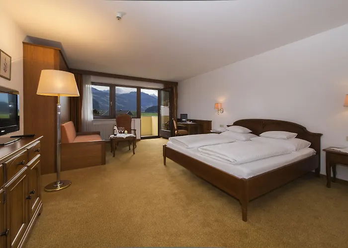 מלון Der Pinzger 3*