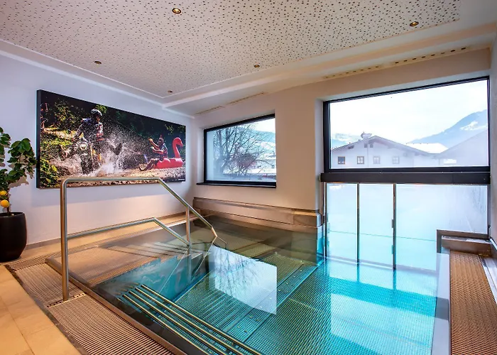 Der Pinzger מלון