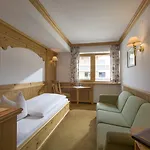 Hotel Der Pinzger 3*