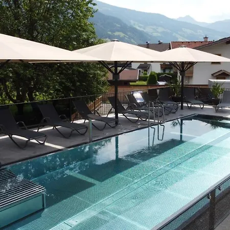 酒店 Der Pinzger 斯达姆